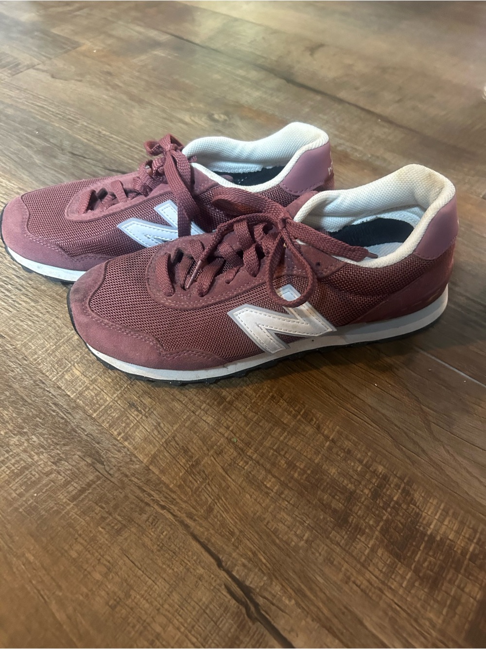 New Balance Rust / Burgundy Sneakers
